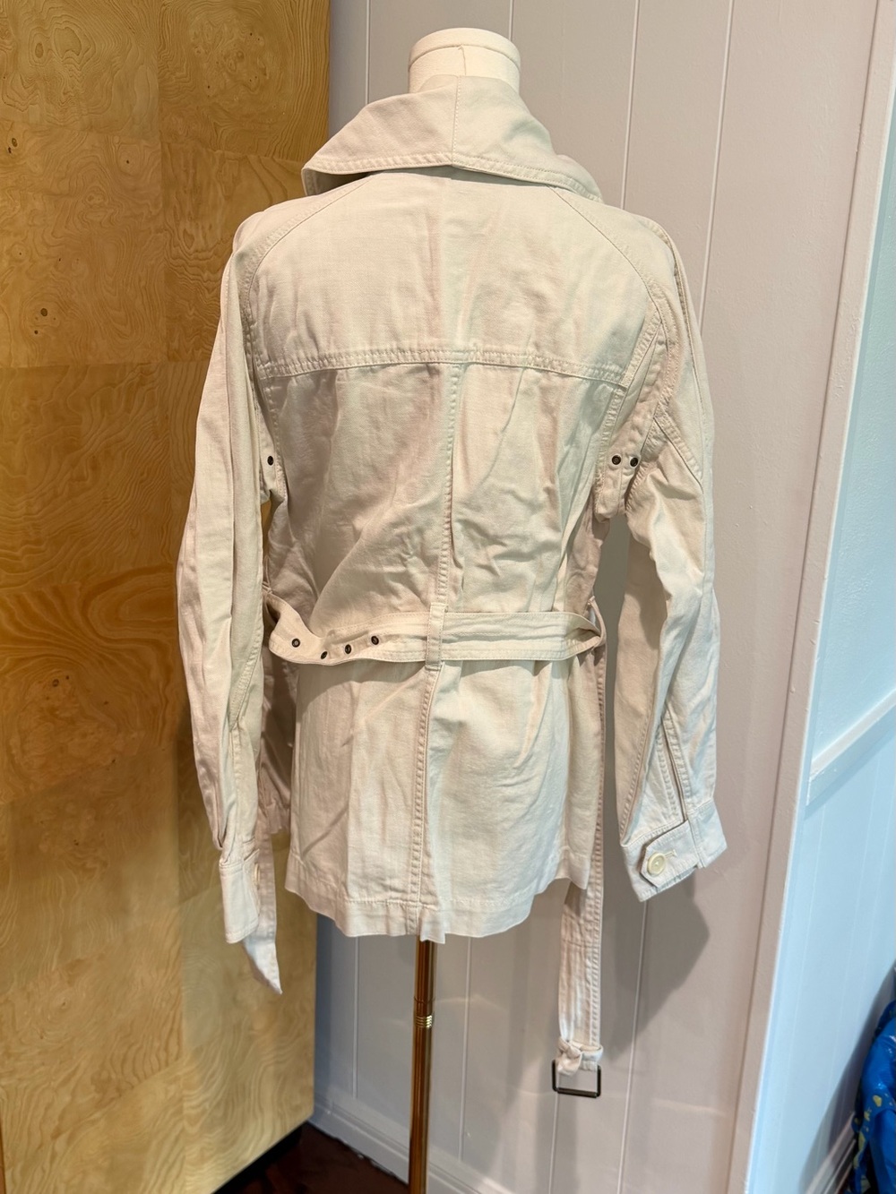 Banana Republic Cream Utility Jacket with Belt - Picture 3 of 4